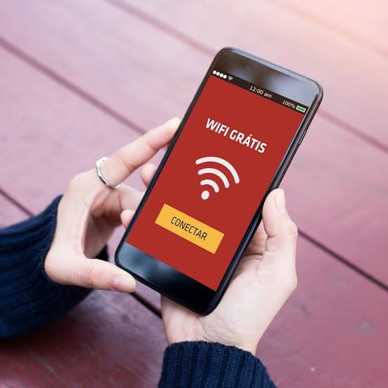 Wi-Fi público expõe usuários a golpes digitais